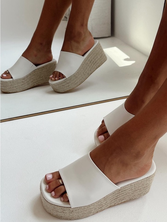 Time and Tru Shoes - White Raffia Espadrille Platform Wedge Sandals